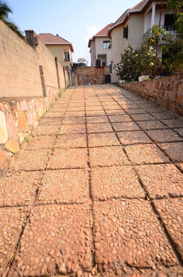 Kubus Homes Kigali Extérieur photo